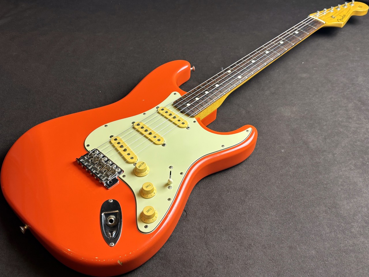 Fender ST62-70 FRD（中古）【楽器検索デジマート】