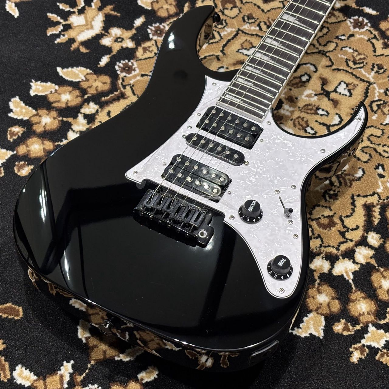 Ibanez RGV250 BK ブラック エレキギター ストラトキャスタータイプ（新品/送料無料）【楽器検索デジマート】