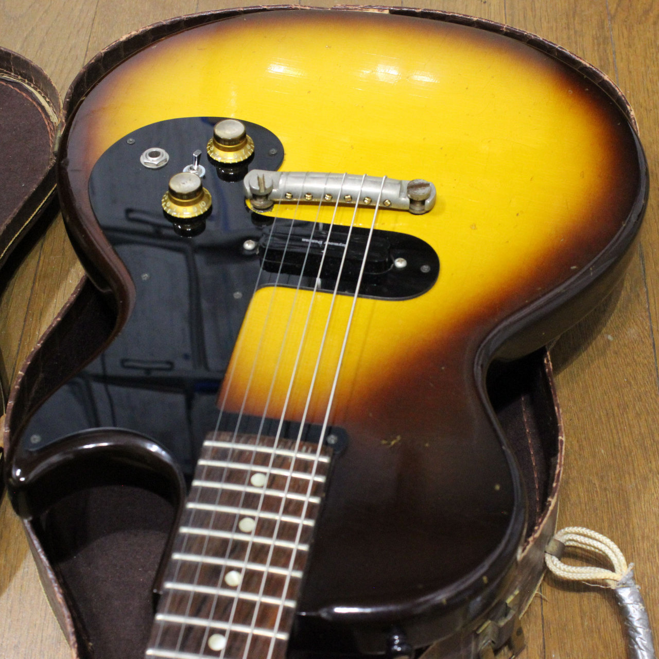 Epiphone Olympic Sunburst Single-Cut エピフォン オリンピック