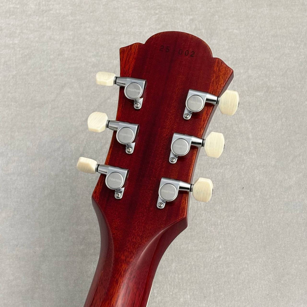 SAITO GUITARS 33BEYOND -Green Burst- #25002 ≒3.90kg