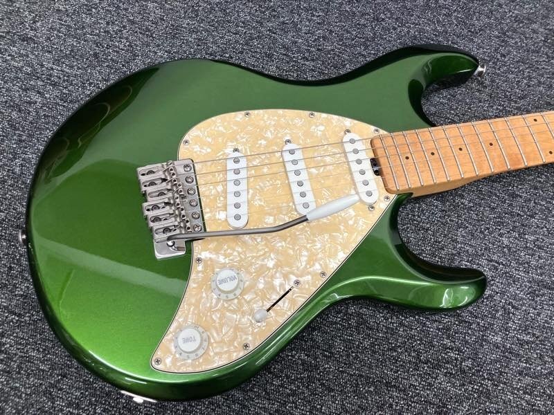 MUSIC MAN SILHOUETTE SPECIAL SSS（中古）【楽器検索デジマート】