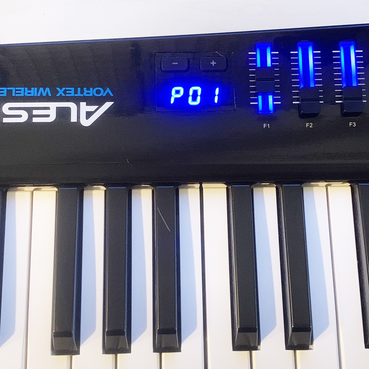 ALESIS Vortex Wireless 2（中古/送料無料）【楽器検索デジマート】