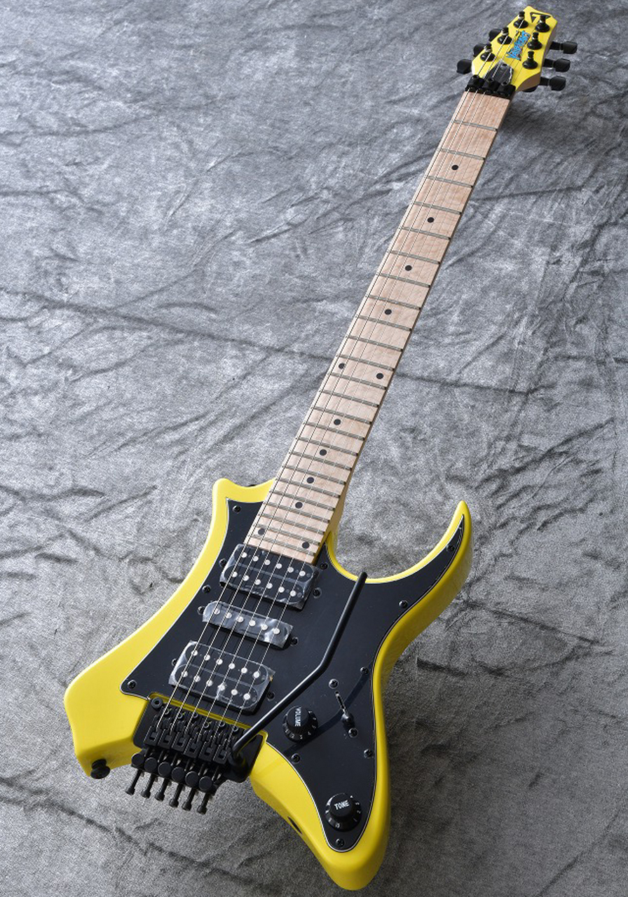 Traveler Guitar Vaibrant Standard V88S Electric Yellow 《HSH PU 