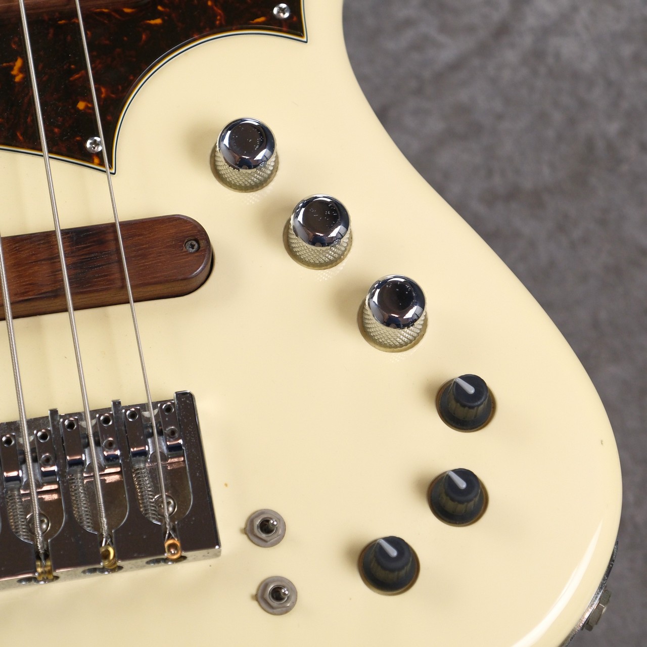 Xotic XJ-1T 5st -Vintage White - 【4.63kg】（中古）【楽器検索
