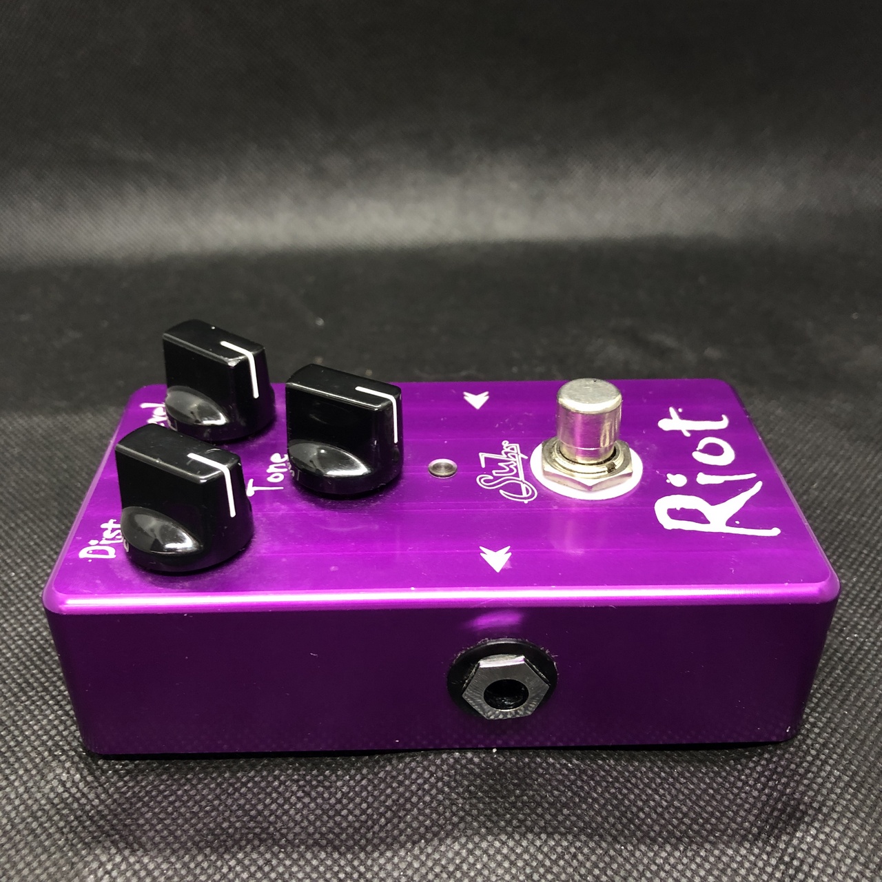 【美品】Suhr Riot ディストーションペダル Suhr Riot Distortion（中古/送料無料）【楽器検索デジマート】