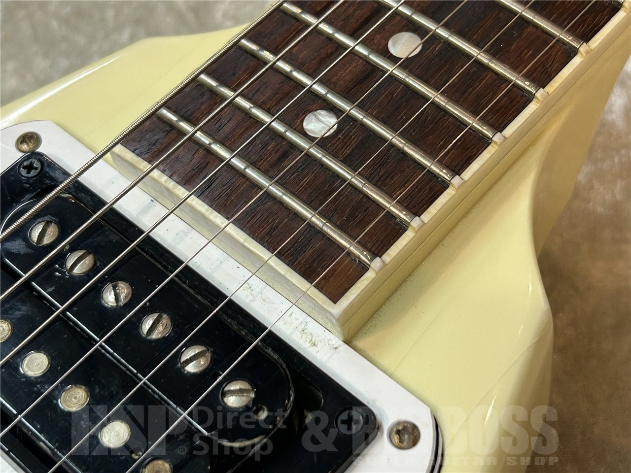 Gibson 70s Flying V (Classic White)（中古/送料無料）【楽器検索