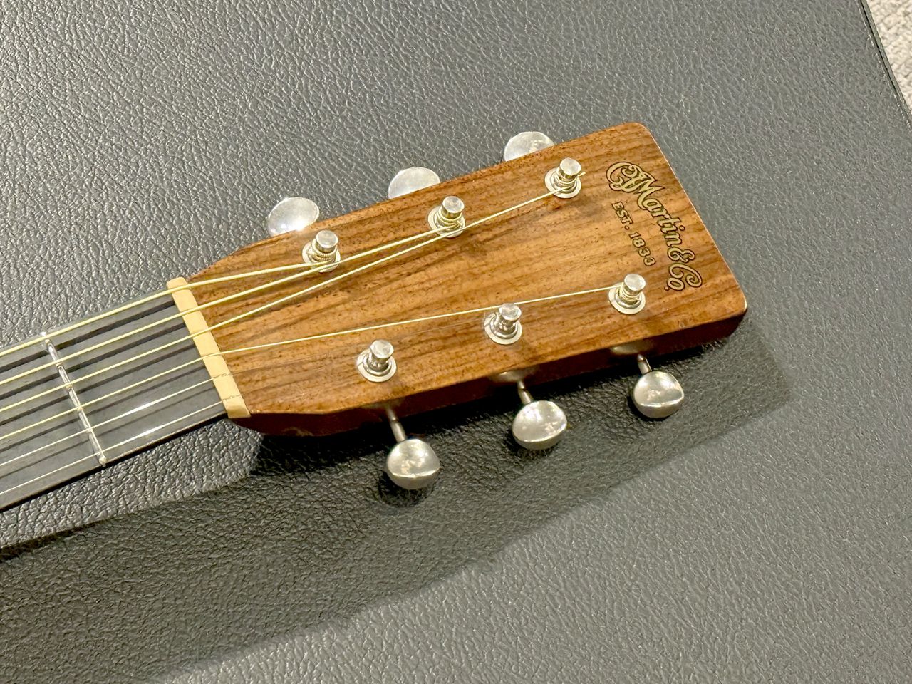 Martin HD-28 Custom Pre War Reissue（ビンテージ）【楽器検索