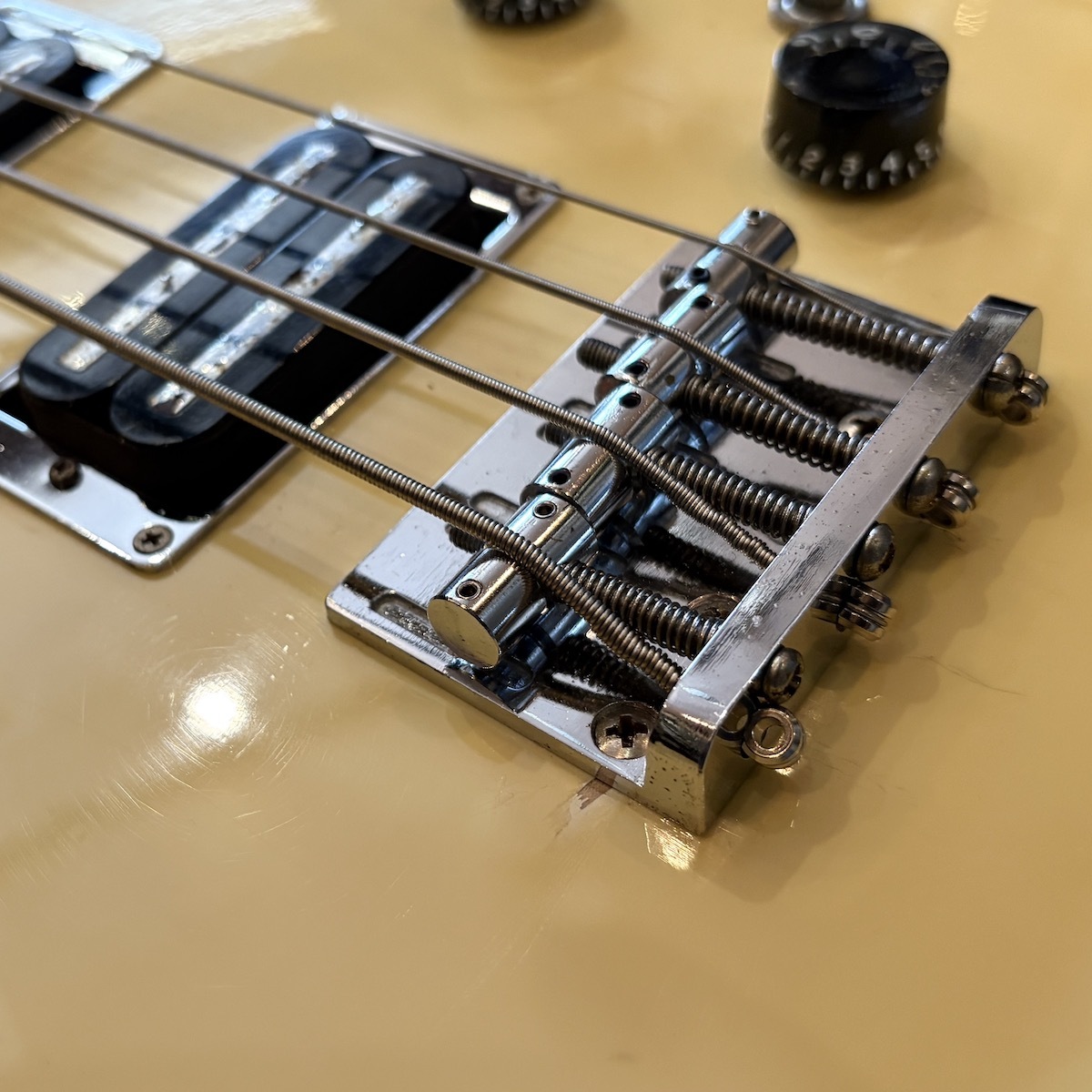 FERNANDES BXB-55 エクスプローラーシェイプ Electric Bass