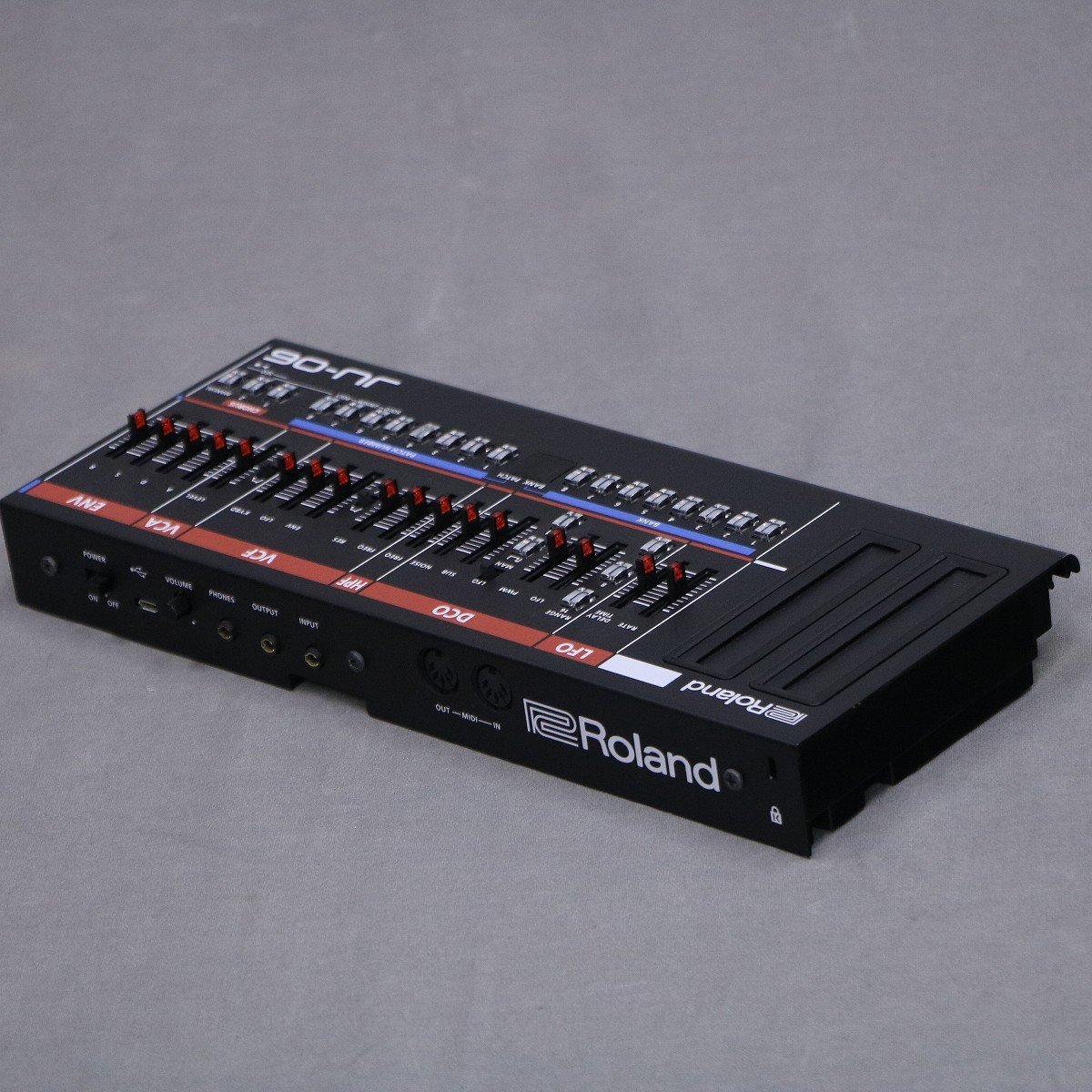 Roland JU-06 【御茶ノ水本店】【8/19 値下げ！】【値下げ】（中古