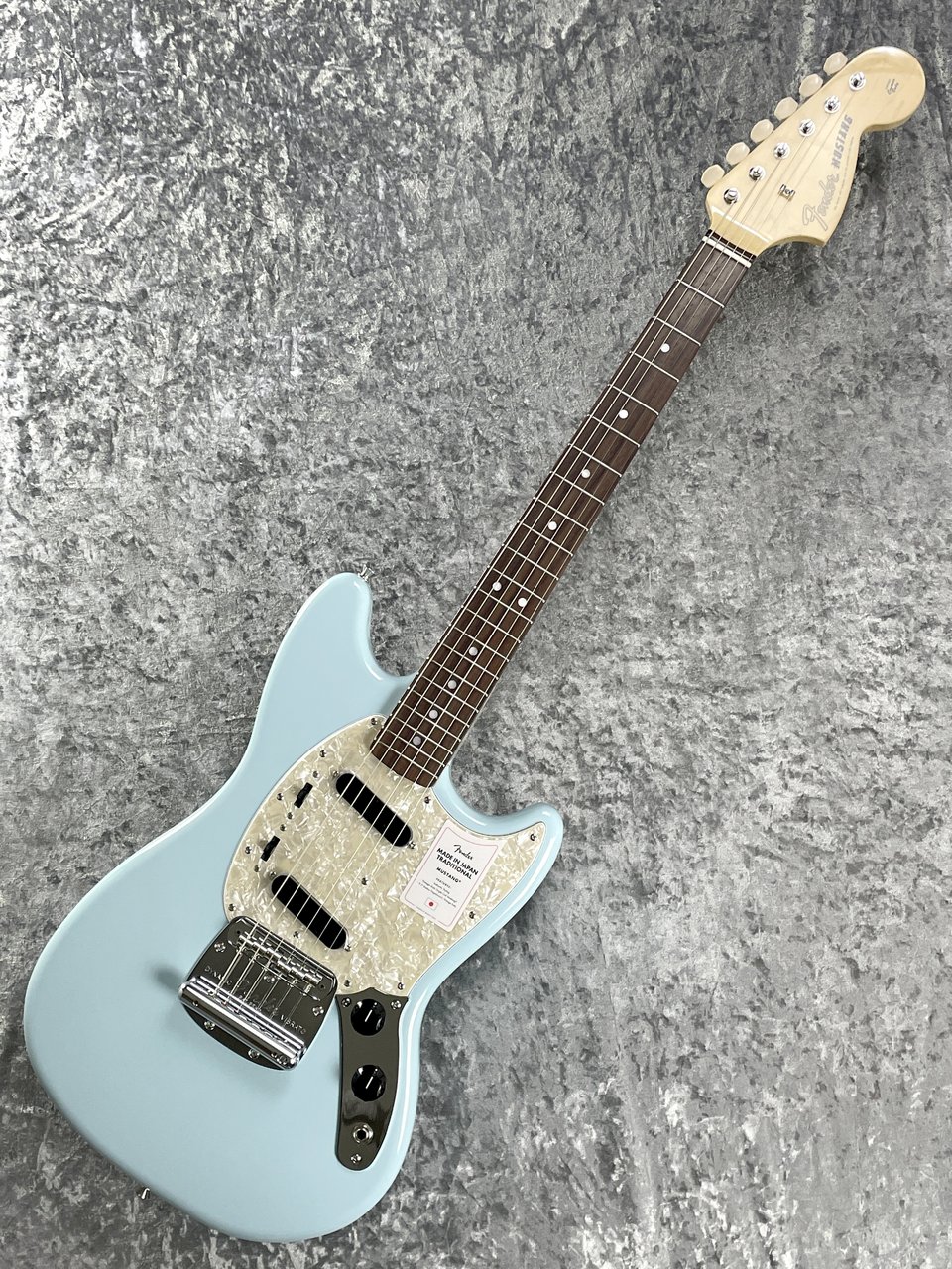 美品 Fender mustang Daphne Blueエレキギター 1966 Fender Mustang – Daphne Blue – GuitarPoint