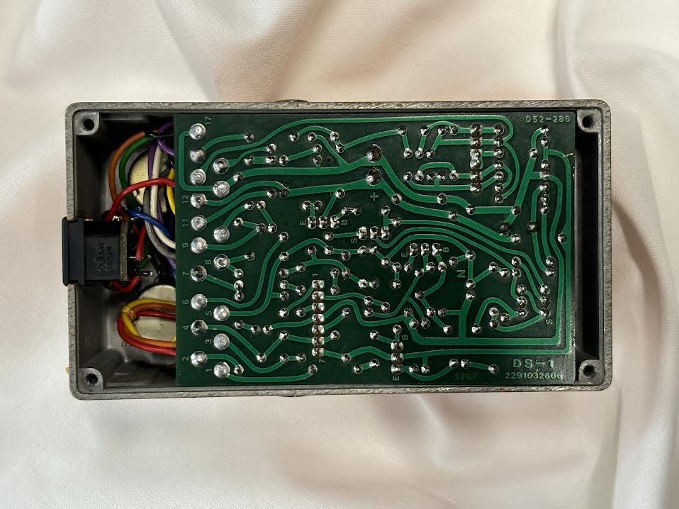 BOSS DS-1 1983年日本製 BOSS DS-1 Distortion MADE IN JAPAN 1983年製（ビンテージ/送料