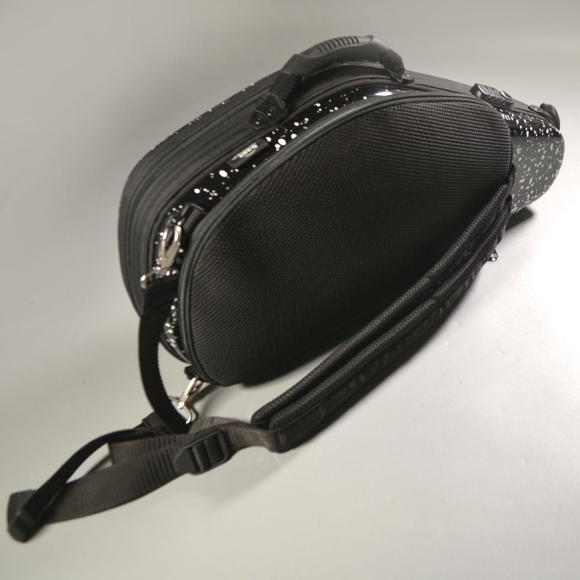 bags EFAS F-BLK ハードケース/アルトサックス用（B級特価/送料