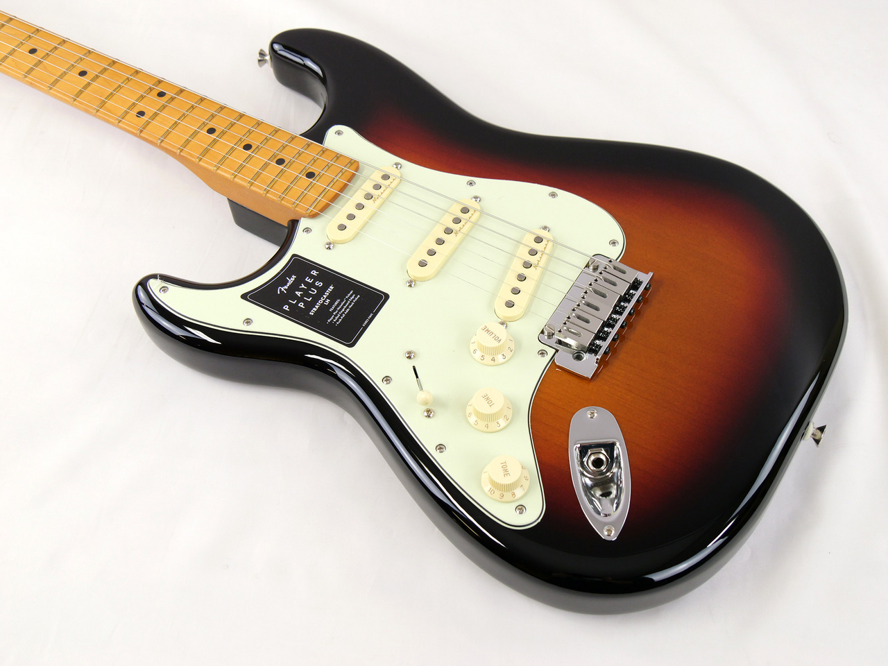 Fender Player Plus Stratocaster Left-Handed (3-Color Sunburst