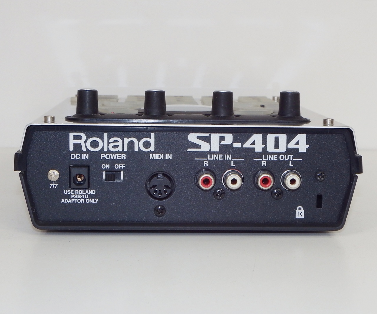 Roland ROLAND ローランド SP-404 Sampler ポータブルパワーサンプラー
