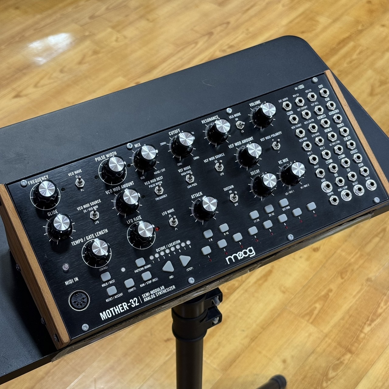 moog Mother-32楽器・機材 - 配信機器・PA機器・レコーディング機器