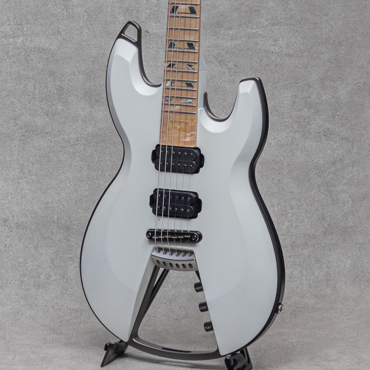 QUESTREL SWOOD Standard Matte White / 2017（中古）【楽器検索