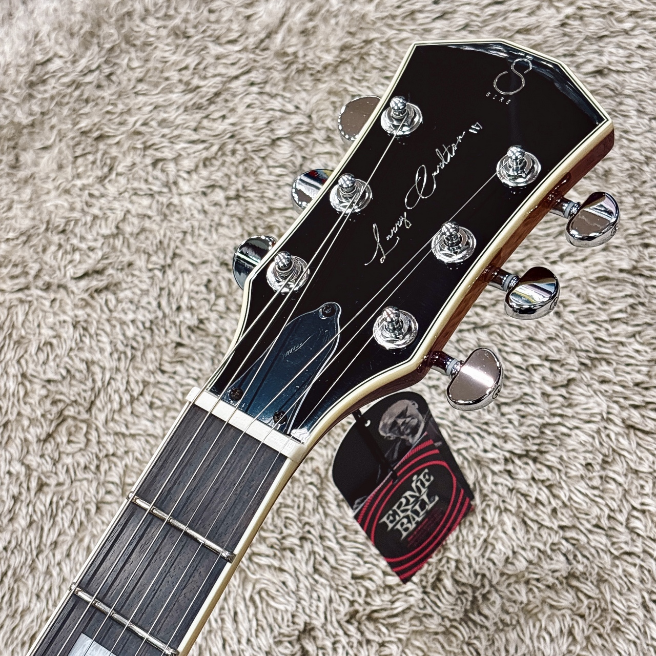 Sire H7 CS(Cherry Sunburst) with Larry Carlton 【セミアコ