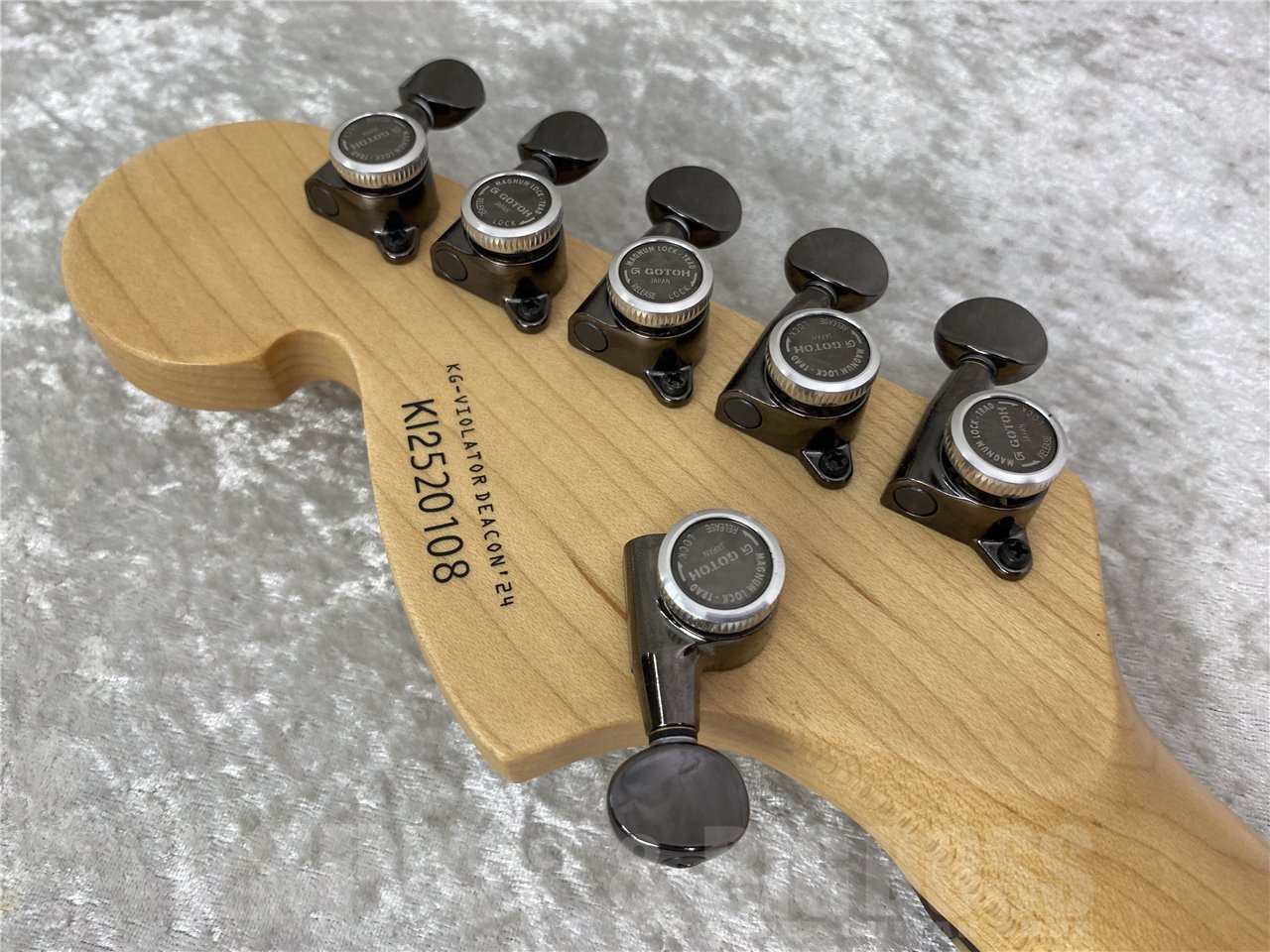 Killer KG-Violator Deacon ′24 Lace Sensor Custom SSH (Sand