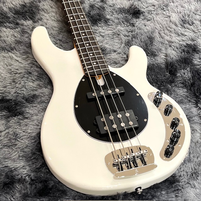 Sire Marcus Miller Z7 4-String AWH (Antique White) 4.17kg（新品