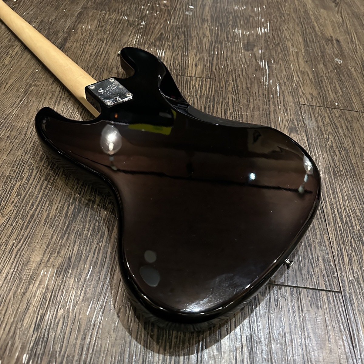 Squire by Fender JAZZベース ブラック Amazon | Squier by Fender エレキベース Classic Vibe '70s
