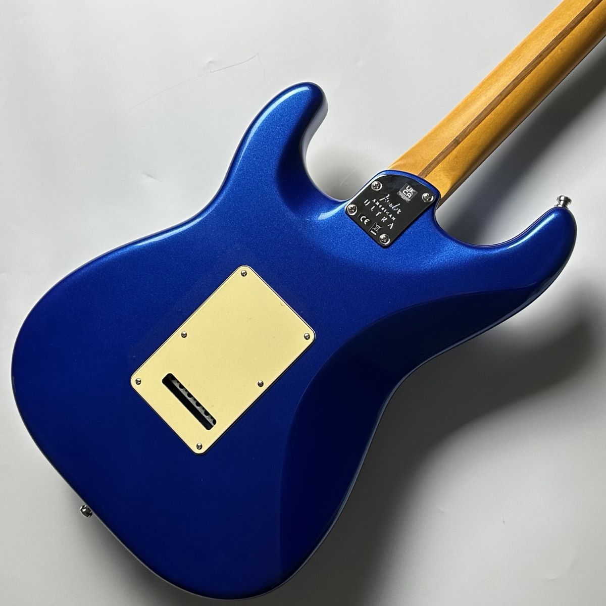 Fender American Ultra Stratocaster HSS Rosewood Fingerboard Cobra