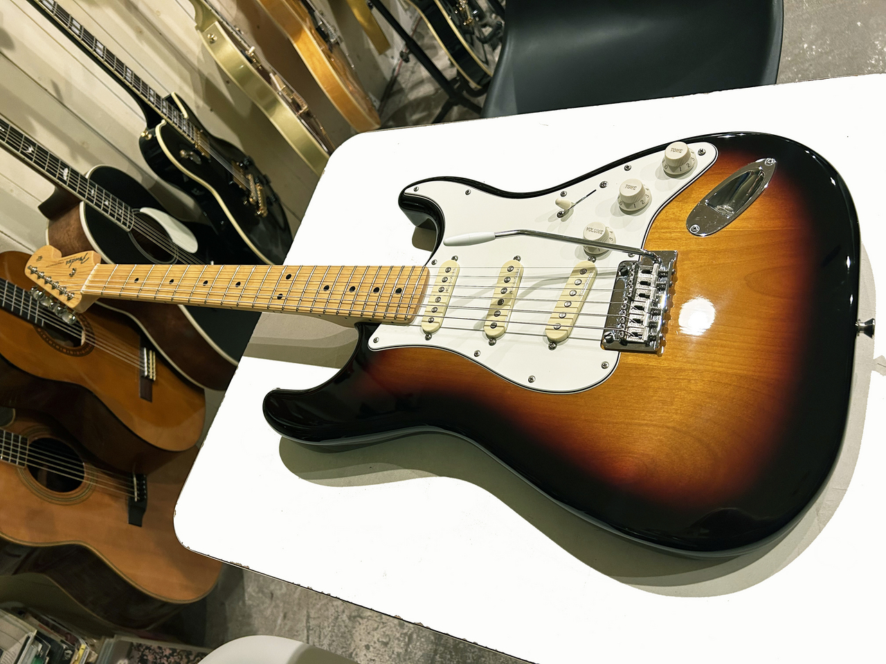 Vintageストラト/美品 Early'54 Sunburst/Maple neck VG-2240｜ビンテージフェンダー