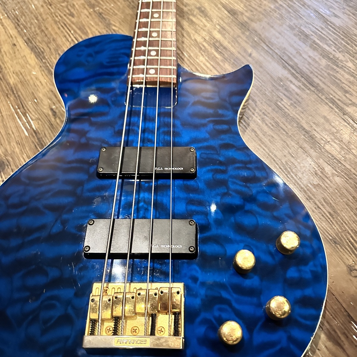 Burny LSB-65 レスポール タイプ アクティブ Electric Bass（中古/送料