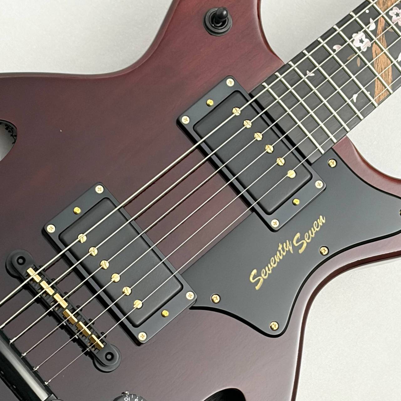 Seventy Seven EXRUBATO-STD-H Cherry 日本製 Seventy Seven Guitars ALBATROSS-SAKURA-HH SP'26/E ~Yozakura