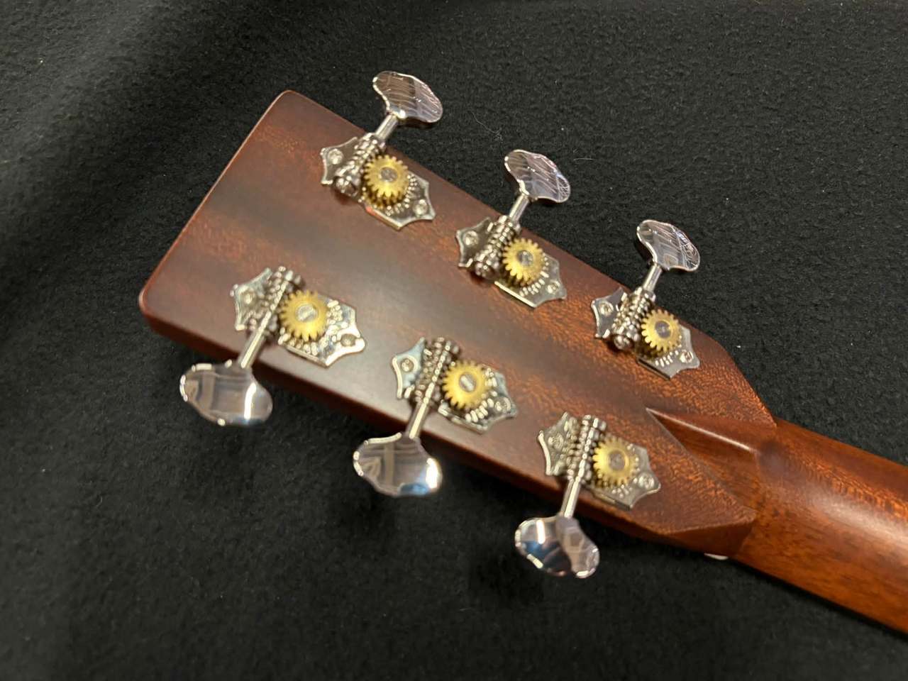 Martin D-28 Standard Satin Amberburst (2024年製・旧モデル)（新品