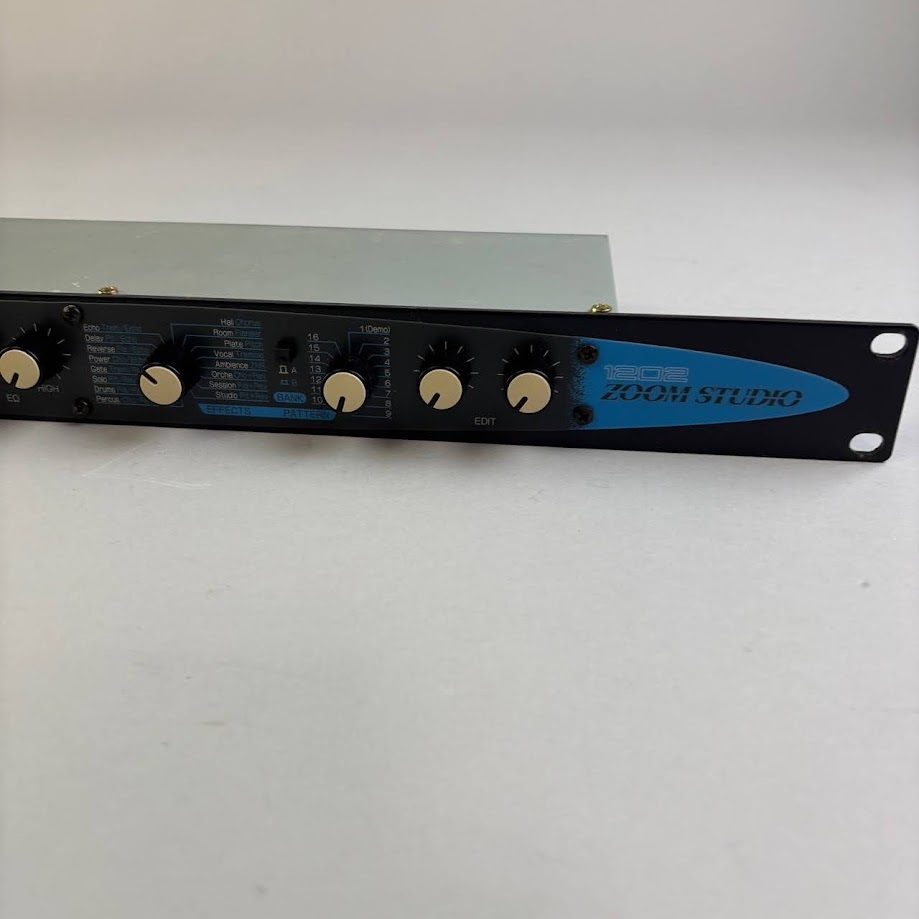 ZOOM マルチエフェクター STUDIO 1202 本体 説明必読 動作確認済 定番