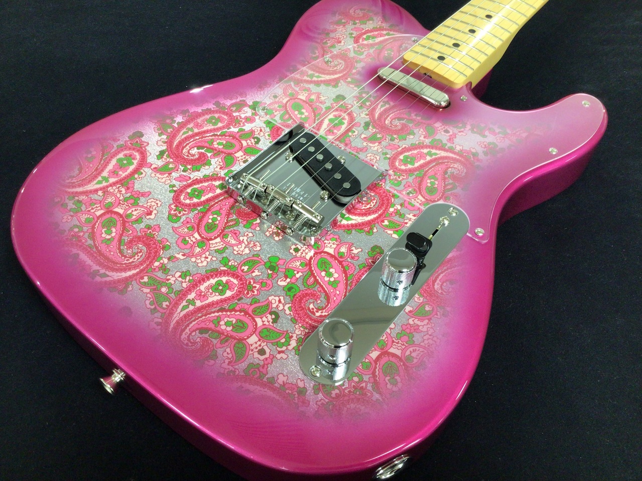 Fender Made in Japan Limited Telecaster Pink Paisley