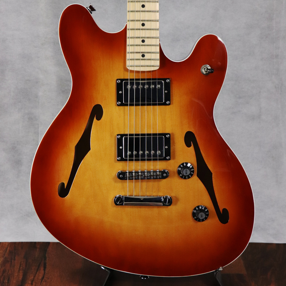 Squier by Fender Affinity Series Starcaster Deluxe Maple