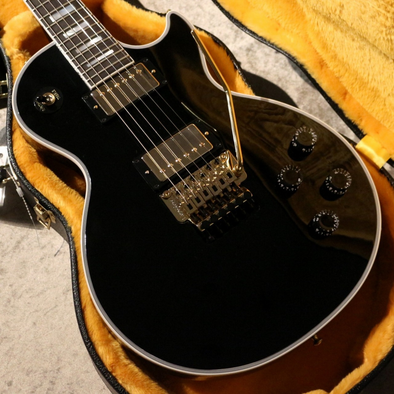 Gibson Custom Shop 【希少モデル!】Les Paul Axcess Custom Floyd