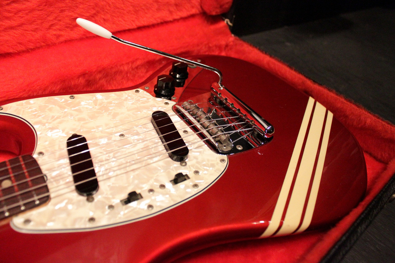 Fender Mustang Competition Red 1974（ビンテージ）【楽器検索