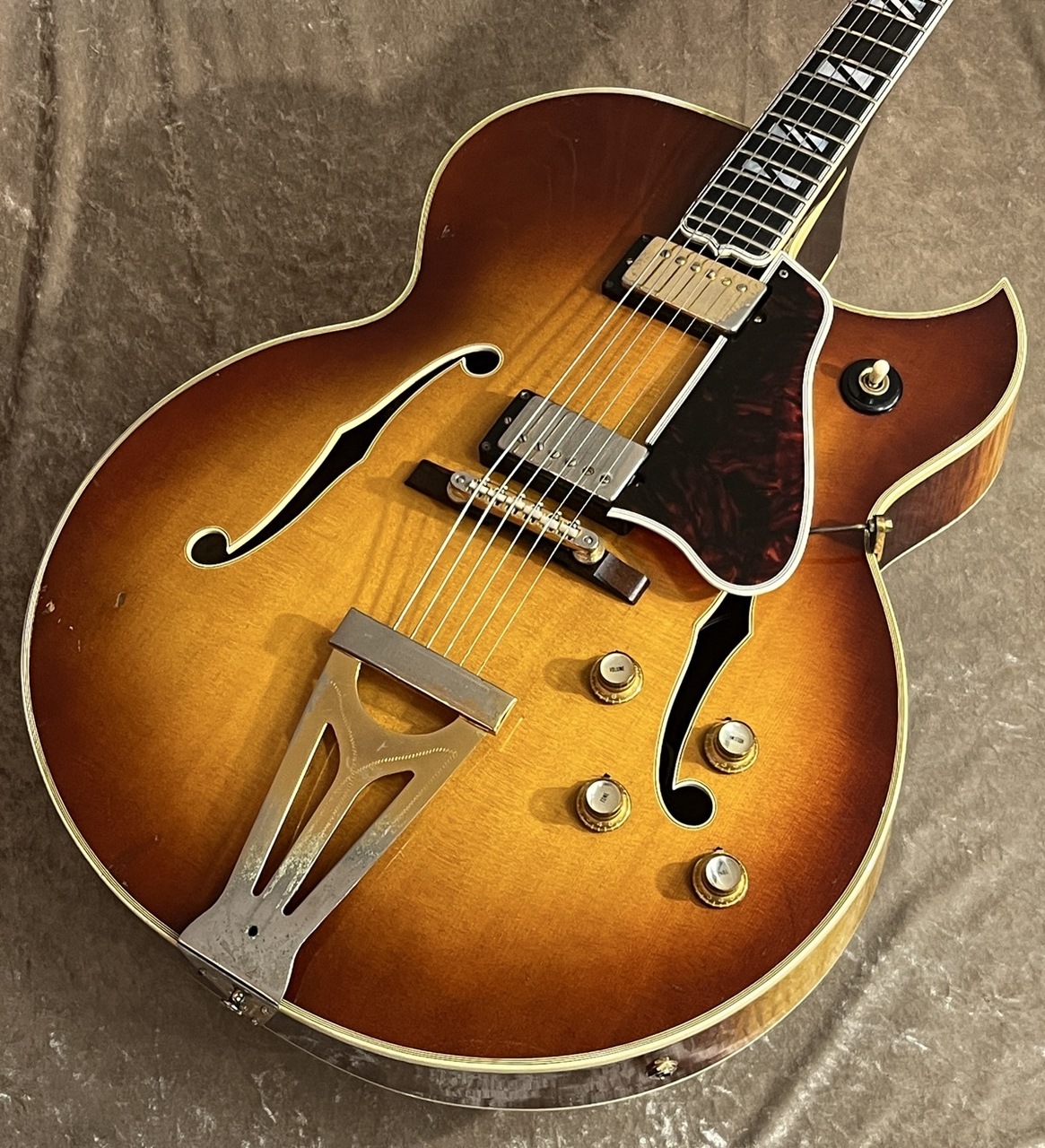 Gibson 【Vintage】 Super400 CES Florentine Sunburst 1964-5年製