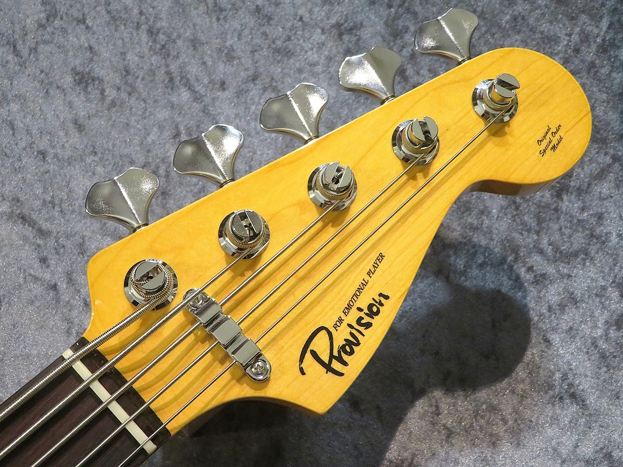 Provision VJB5 Deluxe 5弦 エレキベース Provision VJB5 Deluxe -Vintage White-【特注仕様】【5連ペグ】【軽量