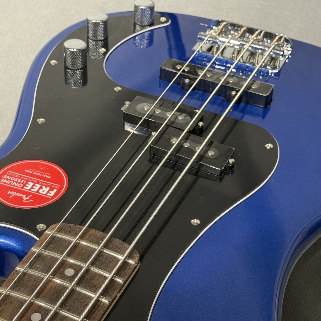 Squier by Fender AFFINITY PRECISION BASS PJ LRL BPC LPB LAKE