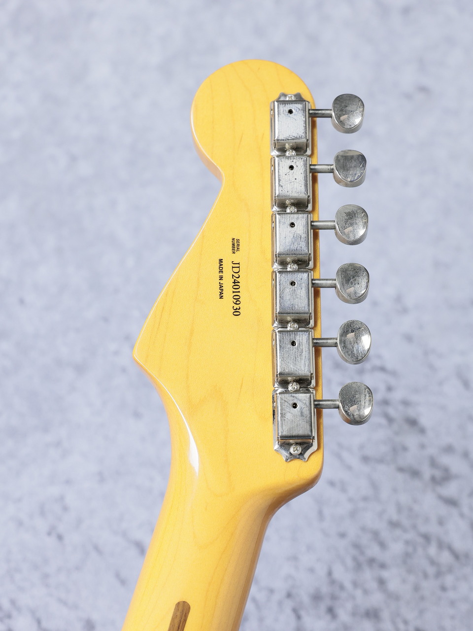 Fender FSR Made in Japan Traditional II 50s Stratocaster -2