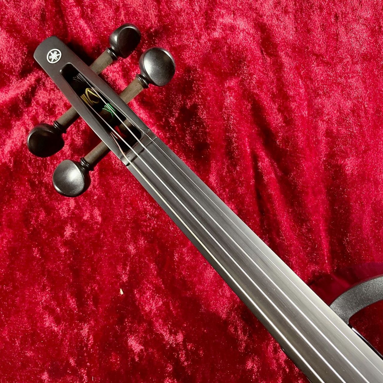 【美品】YAMAHA  YSV104（ブラック）サイレントバイオリン YSV104 - Overview - Silent™ Series Violins, Violas, Cellos