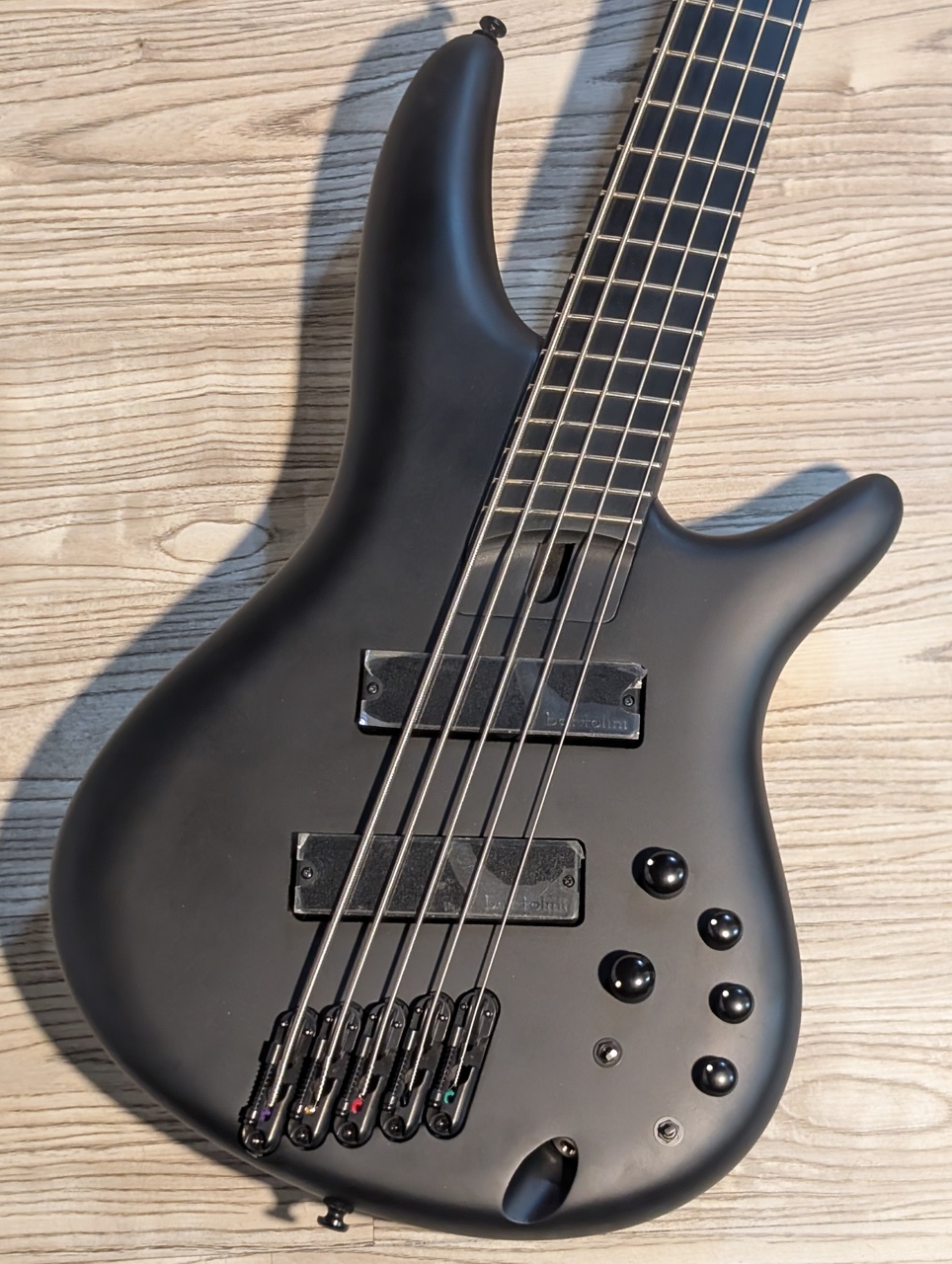 【極美品】Ibanez SRMS625EX エレキベース 5弦ベース Ibanez Iron Label SRMS625EX - Black Flat | Sweetwater