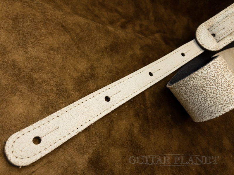 Fender SCANDAL SIGNATURE STRAP -White-【Made In USA】【本革