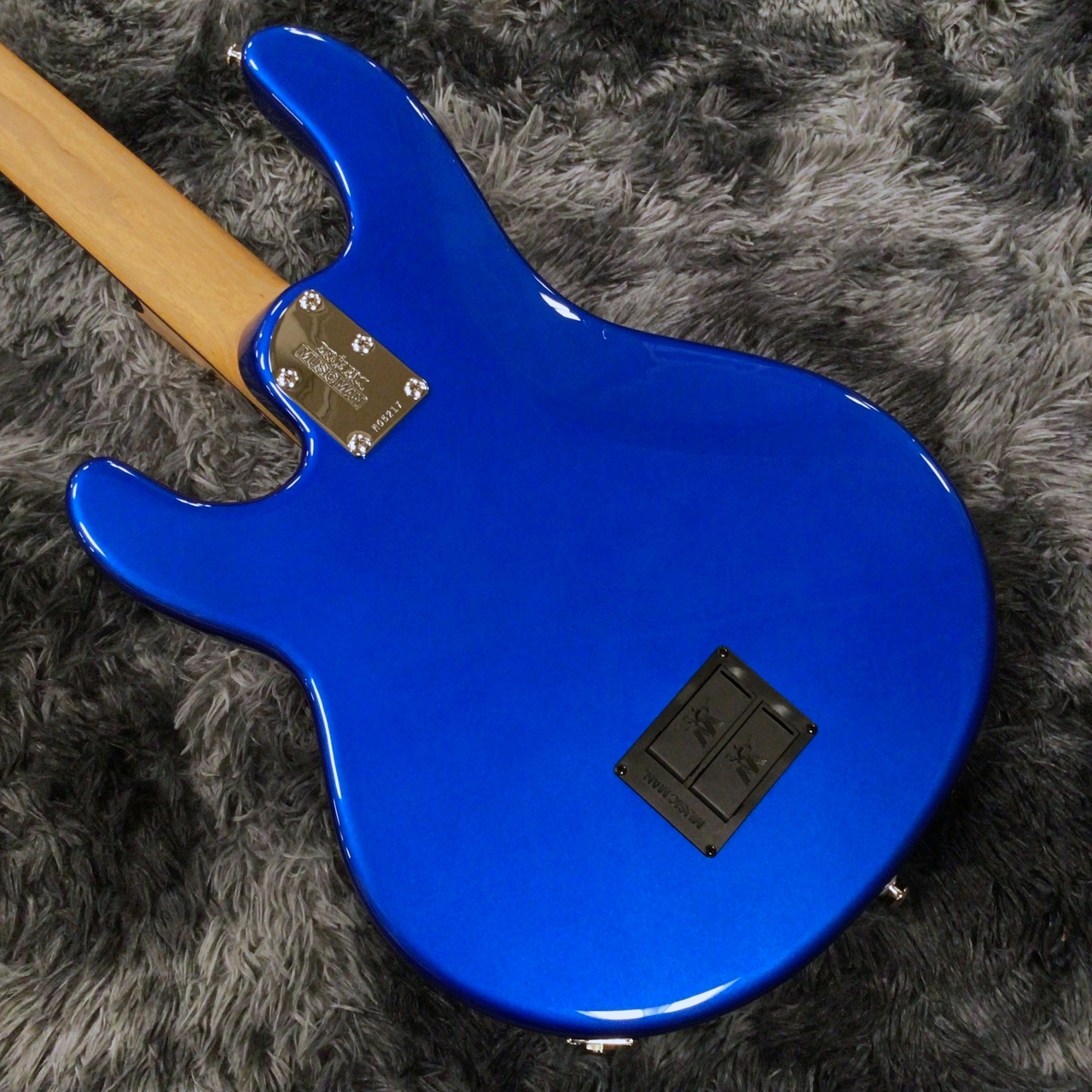 MUSIC MAN Stingray Special 4 Blue Pearl【アウトレット特価