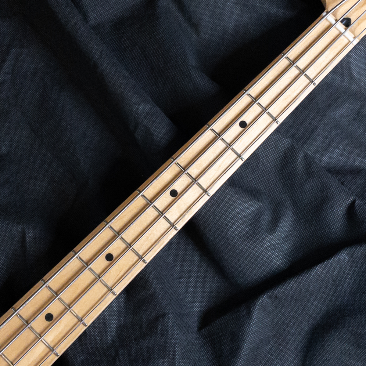 m*n様 コンポーネントPJベース PJBのベーアンX4が、何とギターマガジンで紹介されました