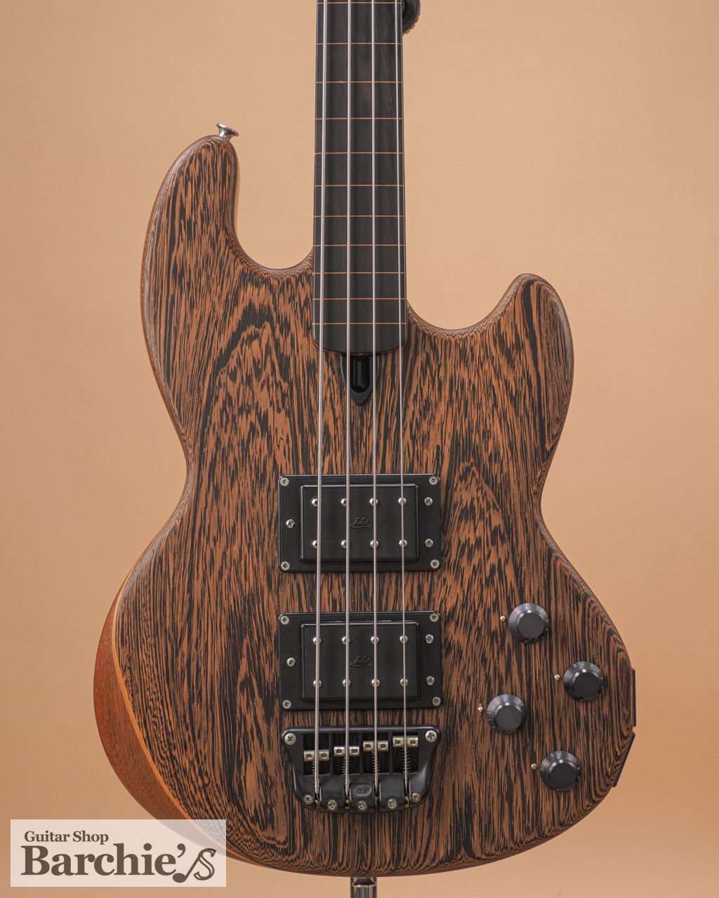 Wal Mk.1 Bass Fretless（ビンテージ）【楽器検索デジマート】