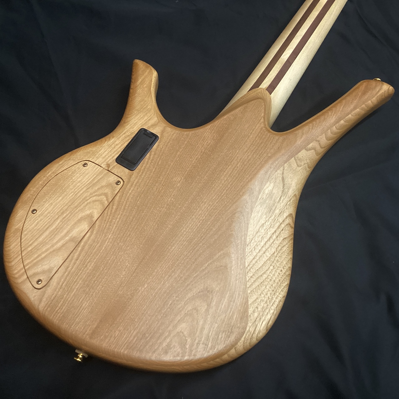 PLEK済 ホンマホ使用5弦ベース PLEK済 ホンマホ使用5弦ベース PLEK済 ホンマホ使用5弦ベース