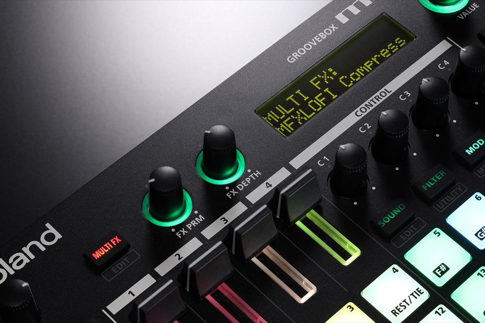 Roland ローランド MC-101 GROOVEBOX グルーヴボックス（新品/送料無料