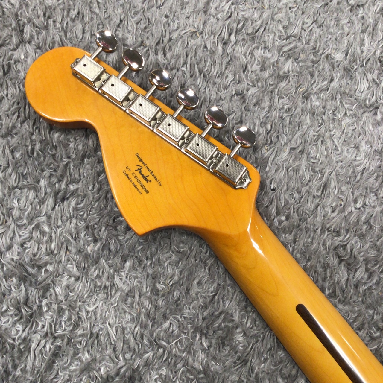Squier by Fender FSR Classic Vibe '60s Competition Mustang