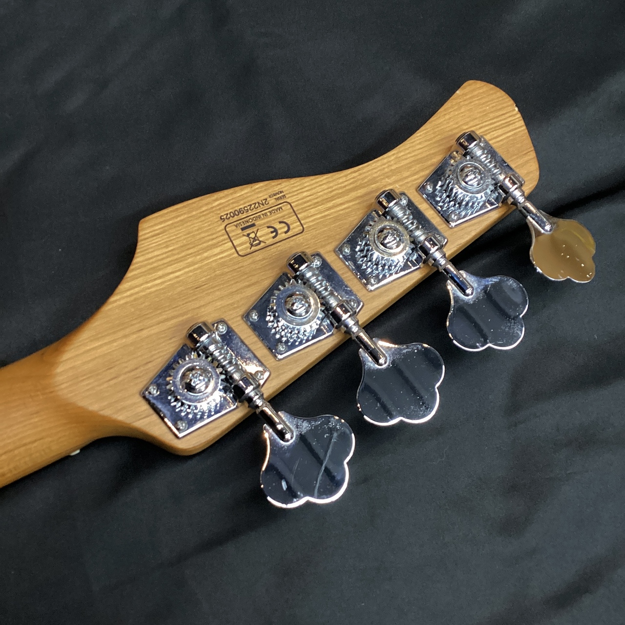 Sire P5 Alder-4 TS (サイアー 4弦 プレシジョンベースタイプ)（中古