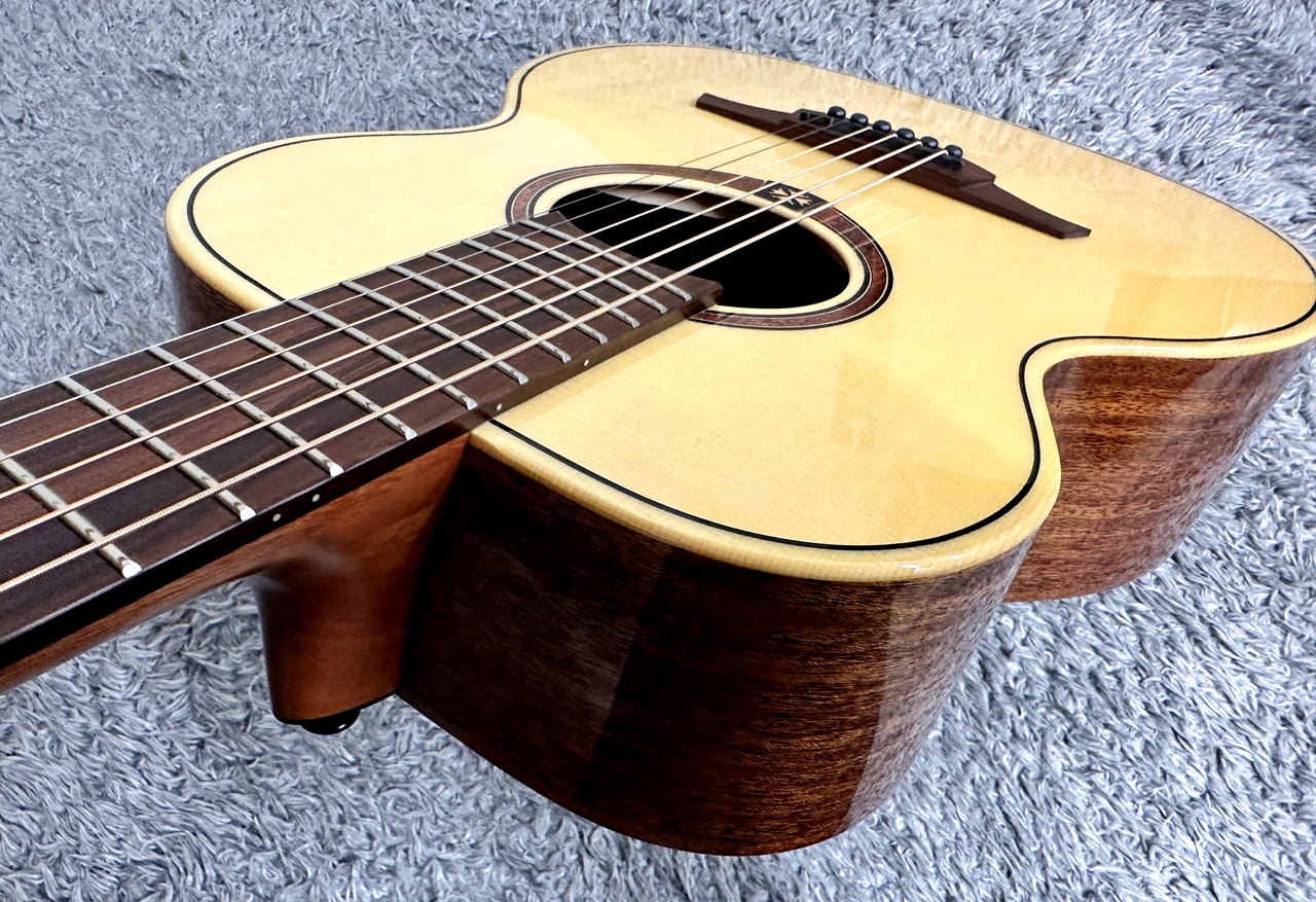 LAG Guitars TRAVEL-SP -Escapade Series- 【コンパクトサイズ】【600mmスケール 】（新品特価/送料無料）【楽器検索デジマート】