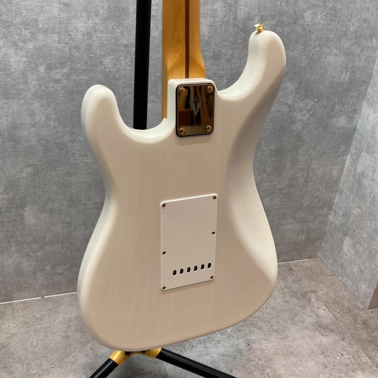 Vanzandt STV-R3 ホワイトブロンド　本日に限り14万円 VanzandtのSTV-R3 Vintage Blondeが入荷！ | イシバシ楽器